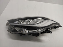 Laden Sie das Bild in den Galerie-Viewer, Frontscheinwerfer Toyota Yaris EUK0-8 Full LED Links Scheinwerfer Headlight SCH5374667338jb