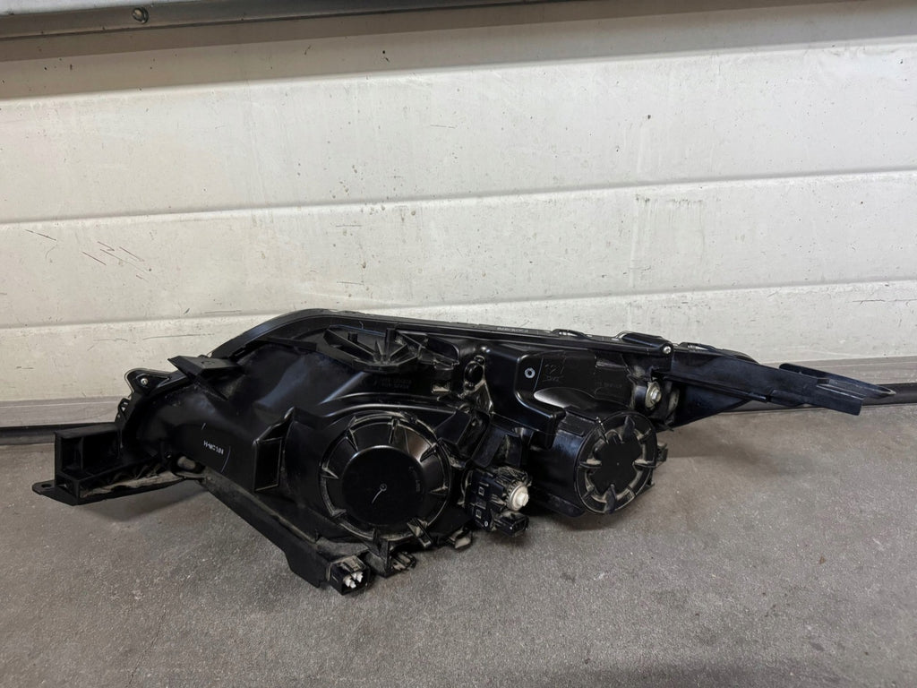 Frontscheinwerfer Mitsubishi L200 8301D378 Rechts Scheinwerfer Headlight SCH9699165966bb