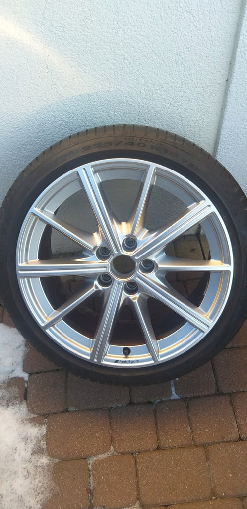 1x Alufelge 18 Zoll 8.0" 5x112 46ET 8Y0601025M Audi A3 Rim Wheel FEL3968713323is