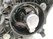 Laden Sie das Bild in den Galerie-Viewer, Frontscheinwerfer Toyota Avensis FRC51346 Links Scheinwerfer Headlight SCH2058604394tm