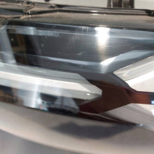 Laden Sie das Bild in den Galerie-Viewer, Frontscheinwerfer Dacia Duster 260603515R LED Links Scheinwerfer Headlight