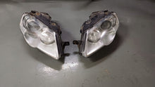 Laden Sie das Bild in den Galerie-Viewer, Frontscheinwerfer VW Passat 89315535 Ein Satz Scheinwerfer Headlight SCH5709410347fp