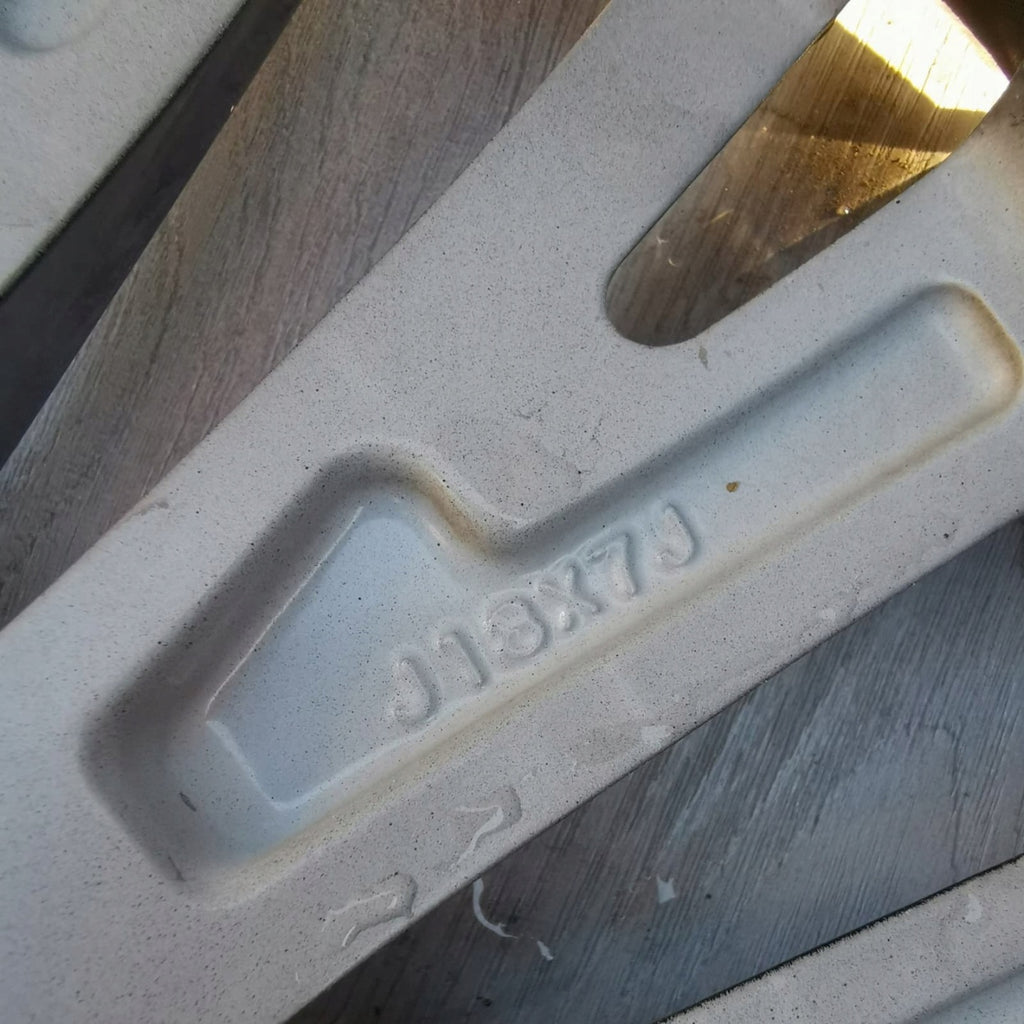 1x Alufelge 18 Zoll 7.0" 5x114.3 38ET Glanz Schwarz Mitsubishi I Rim Wheel FEL9373856760jl