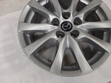 Laden Sie das Bild in den Galerie-Viewer, 1x Alufelge 17 Zoll 7.5&quot; 5x114.3 50ET Glanz Silber 9965077570 Mazda 6 Gj
