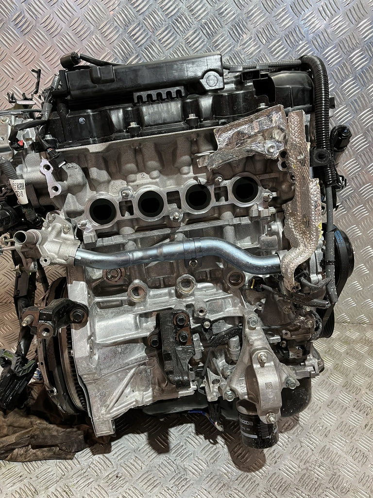 Motor Mazda 3 Bp PE27 2.0 14TKm 2024 Benzin Engine Komplett