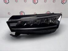 Laden Sie das Bild in den Galerie-Viewer, Frontscheinwerfer Skoda Octavia IV 5E4941015 LED Links Scheinwerfer Headlight SCH4771532881fk