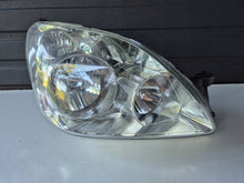 Load image into Gallery viewer, Frontscheinwerfer Honda Crv II 1EG238037-02 Ein Stück (Rechts oder Links)