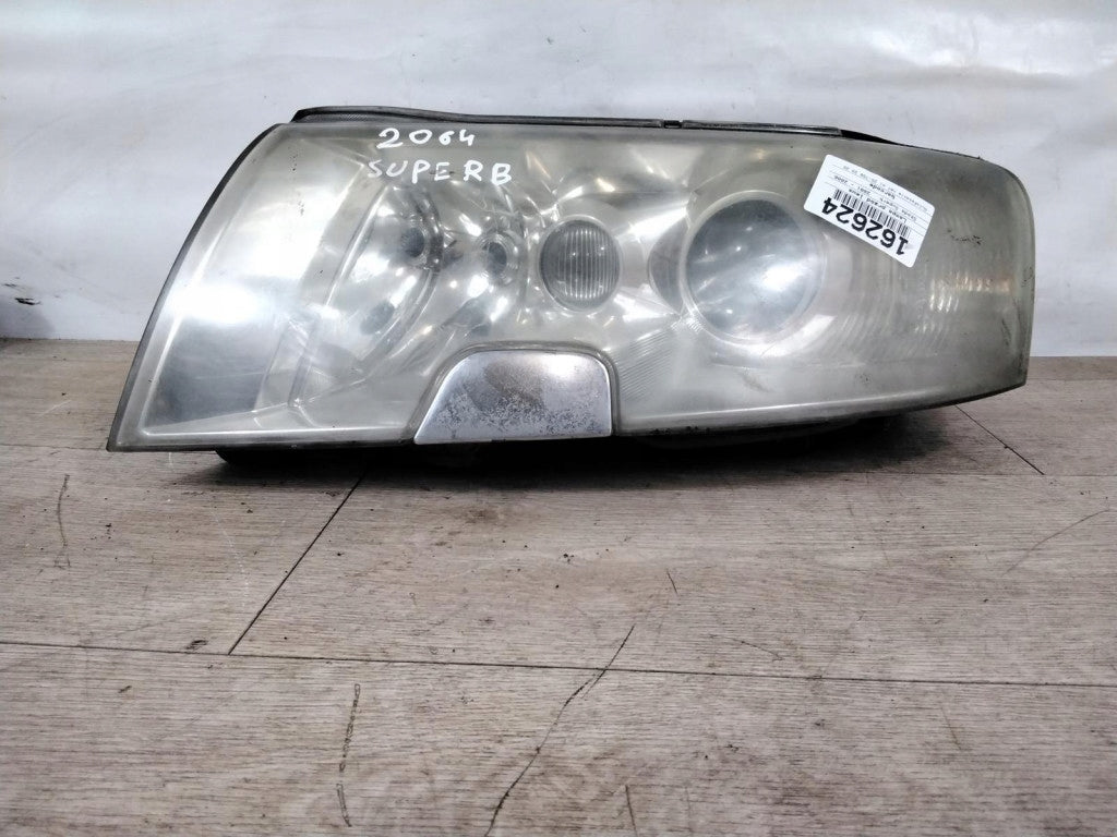 Frontscheinwerfer Skoda Superb Xenon Links Scheinwerfer Headlight
