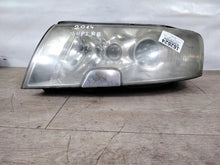 Load image into Gallery viewer, Frontscheinwerfer Skoda Superb Xenon Links Scheinwerfer Headlight