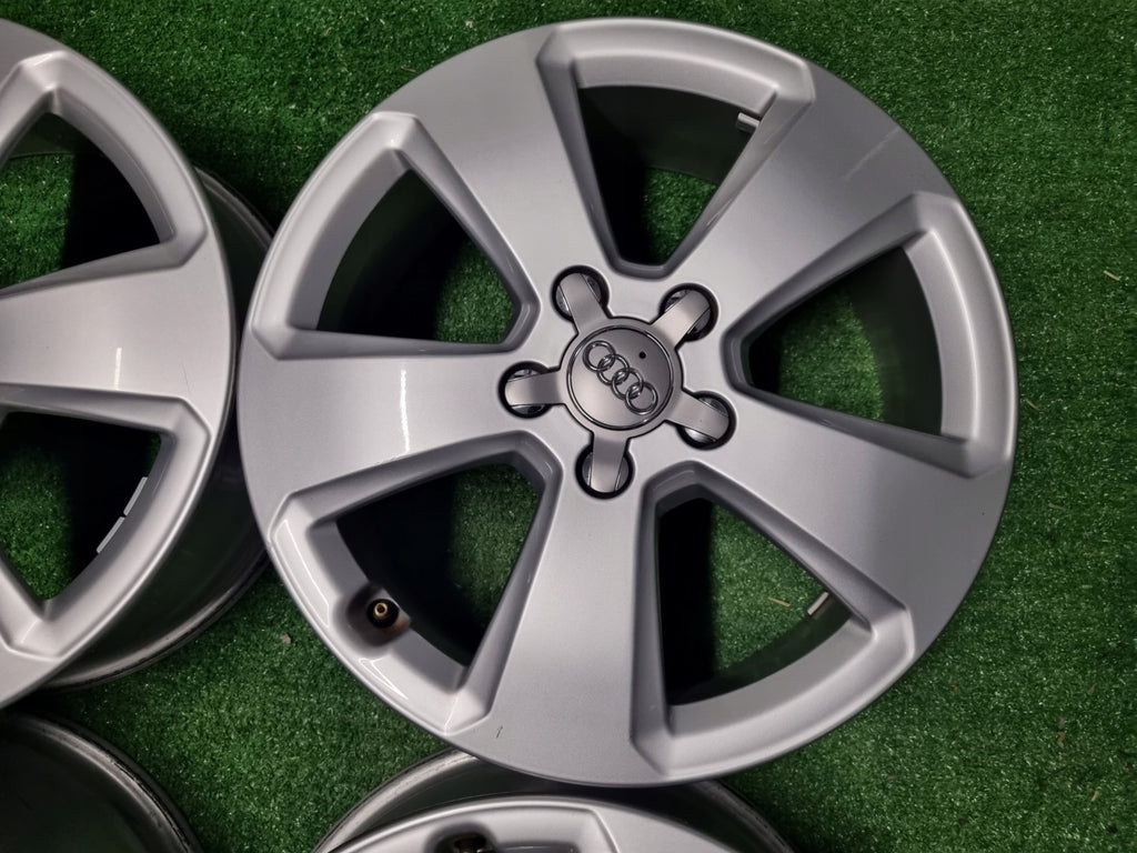 4x Alufelge 17 Zoll 6.0" 5x112 48ET Glanz Silber 8V0601025C Audi A3 Rim Wheel FEL4822684172et