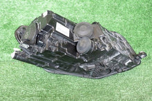 Laden Sie das Bild in den Galerie-Viewer, Frontscheinwerfer VW Caddy 1EA012286-05 Links Scheinwerfer Headlight SCH2600088728ti