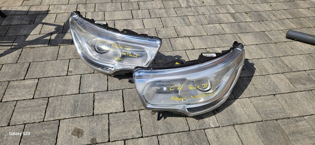 Frontscheinwerfer Citroën C4 II Xenon Ein Stück (Rechts oder Links) Headlight SCH3096156169xl