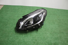 Laden Sie das Bild in den Galerie-Viewer, Frontscheinwerfer Mercedes-Benz W246 A2469066101 LED Links Headlight SCH6758245717he