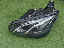 Laden Sie das Bild in den Galerie-Viewer, Frontscheinwerfer Mercedes-Benz W213 A2139063904 Links Scheinwerfer Headlight SCH6421035750pw