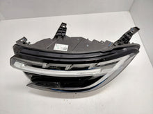 Laden Sie das Bild in den Galerie-Viewer, Frontscheinwerfer Renault 260609504R Links Scheinwerfer Headlight SCH3533148685ja