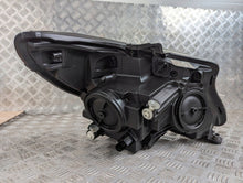 Laden Sie das Bild in den Galerie-Viewer, Frontscheinwerfer Mercedes-Benz Vito W447 A4479067700 Links Headlight SCH6816796411rw