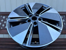 Load image into Gallery viewer, 1x Alufelge 19 Zoll 8.0" 5x112 45ET Glanz Graphit 5LA601025A Mg Enyaq Rim Wheel FEL3094597959bf