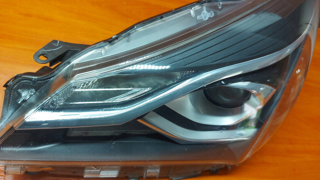 Frontscheinwerfer Toyota Yaris OD-199 0D-200 LED Ein Stück (Rechts oder Links)