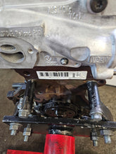 Laden Sie das Bild in den Galerie-Viewer, Motor Audi VW A3 Passat CLH 1.6 TDI 105PS 77kW Diesel Engine Unkomplett