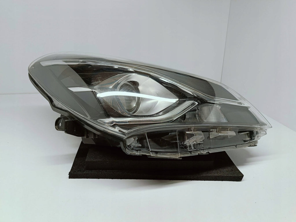 Frontscheinwerfer Toyota Yaris Rechts Scheinwerfer Headlight SCH9927163302om