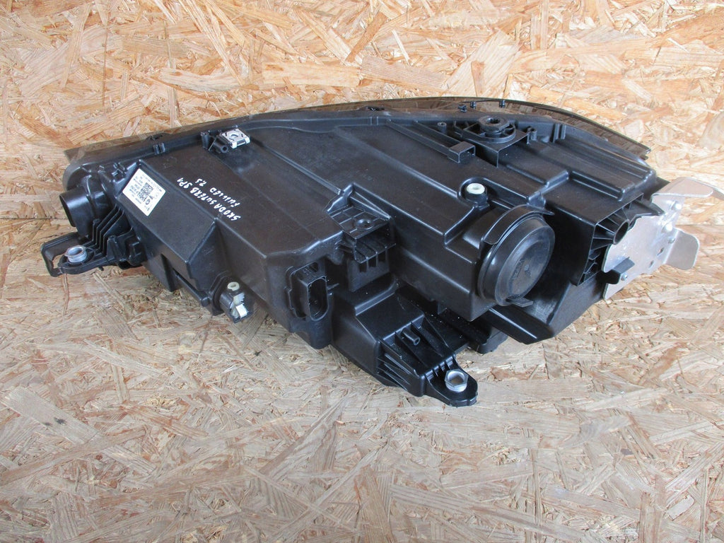 Frontscheinwerfer Skoda Superb 3P1941016A Full LED Ein Stück (Rechts oder Links) SCH6650712822jb