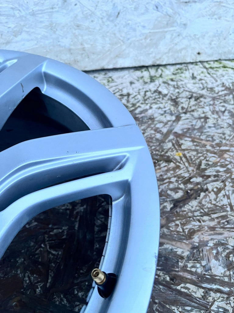 1x Alufelge 18 Zoll 8.0" 5x112 39ET Glanz Silber 8R0601025A Audi Rim Wheel FEL3788769481su