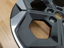 Laden Sie das Bild in den Galerie-Viewer, 1x Alufelge 18 Zoll 7.0" 5x108 47 5ET R11C-1007-E1A Ford Rim Wheel FEL9825126057ve