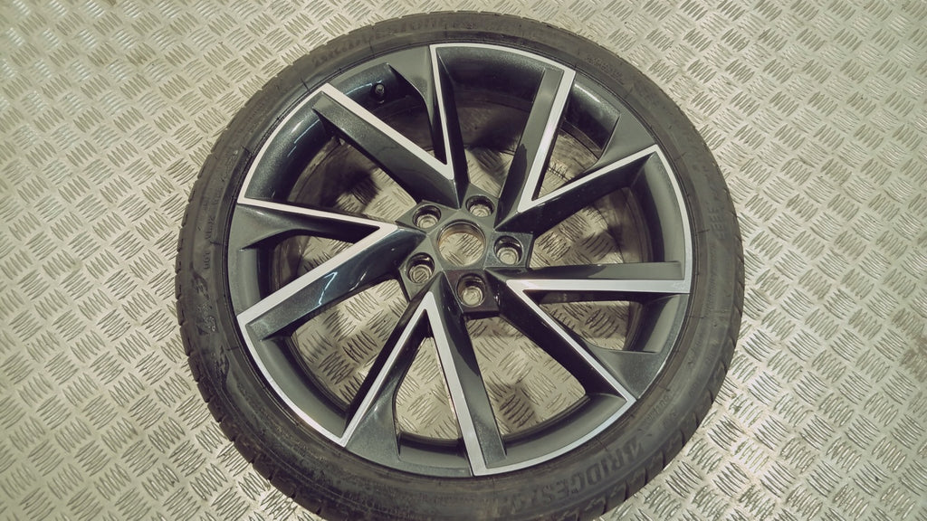 1x Alufelge 19 Zoll 8.0" 5x112 45ET Glanz 57A601025R Skoda Karoq Rim Wheel FEL9314908016ea