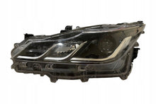 Laden Sie das Bild in den Galerie-Viewer, Frontscheinwerfer Toyota Corolla 81150-02T31 Links Scheinwerfer Headlight SCH9019561351hy