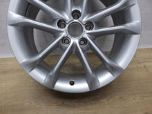 Load image into Gallery viewer, 1x Alufelge 18 Zoll 7.0&quot; 5x112 43ET 8U0601025R Audi Q3 Rim Wheel