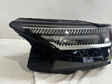 Laden Sie das Bild in den Galerie-Viewer, Frontscheinwerfer Audi E-Tron Sportback Q4 89A941035F Vorderseite Headlight SCH8978992810mm