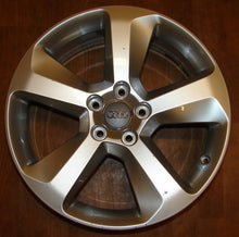 Load image into Gallery viewer, 1x Alufelge 18 Zoll 7.0&quot; 5x112 43ET Glanz Silber 8U0601025AB Audi Q3 Rim Wheel