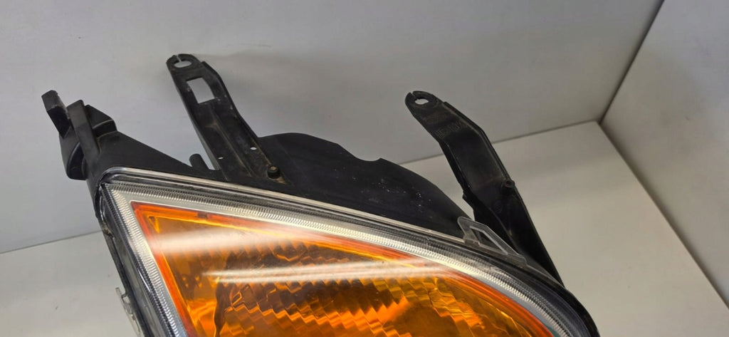 Frontscheinwerfer Ford Fusion Rechts Scheinwerfer Headlight SCH8996423732ka