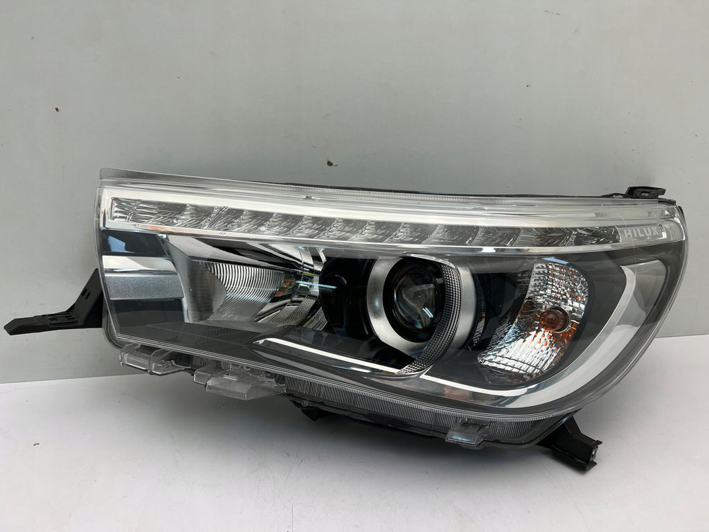 Frontscheinwerfer Toyota Hilux VIII LED Links Scheinwerfer Headlight