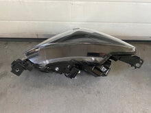 Laden Sie das Bild in den Galerie-Viewer, Frontscheinwerfer Mazda D43N-51030 D43N-51040 Full LED Rechts oder Links