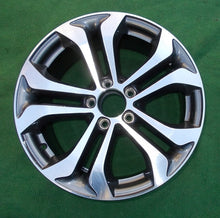 Load image into Gallery viewer, 1x Alufelge 17 Zoll 7.5&quot; 5x112 36ET Glanz A2534010600 Mercedes-Benz Glc X253