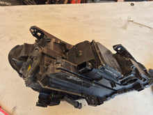 Load image into Gallery viewer, Frontscheinwerfer Mercedes-Benz W246 A2468201561 Xenon Rechts oder Links SCH3938908266ln