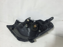 Laden Sie das Bild in den Galerie-Viewer, Frontscheinwerfer Toyota Yaris Rechts Scheinwerfer Headlight SCH3348845119nb