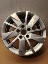 Laden Sie das Bild in den Galerie-Viewer, 1x Alufelge 16 Zoll 6.5" 5x112 48ET Glanz Silber 2K7601025 VW Caddy I Rim Wheel FEL9439764671ci