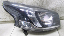 Laden Sie das Bild in den Galerie-Viewer, Frontscheinwerfer Renault Trafic III 260106822R Rechts Scheinwerfer Headlight SCH5489268874mi