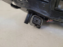 Laden Sie das Bild in den Galerie-Viewer, Frontscheinwerfer Mazda 3 Bp BCJH51030 Rechts Scheinwerfer Headlight SCH2797679871vo