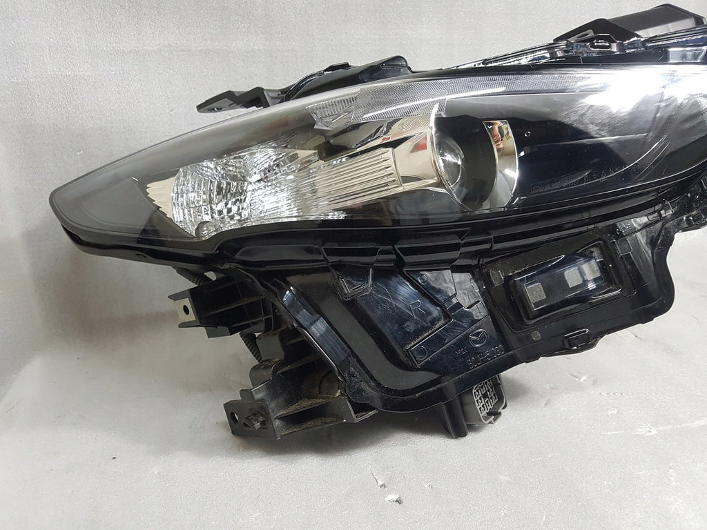 Frontscheinwerfer Mazda 3 BCJH-51030 LED Ein Stück (Rechts oder Links) Headlight