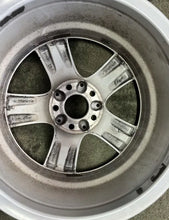 Load image into Gallery viewer, 1x Alufelge 17 Zoll 7.0&quot; 5x112 48 5ET A2054015500 Mercedes-Benz W205 A205