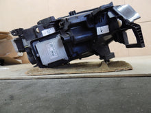 Laden Sie das Bild in den Galerie-Viewer, Frontscheinwerfer VW Id.4 11B941035M Links Scheinwerfer Headlight SCH4807534023tm