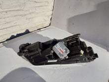 Laden Sie das Bild in den Galerie-Viewer, Frontscheinwerfer Skoda Superb III 3V1941015A Links Scheinwerfer Headlight