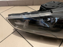 Load image into Gallery viewer, Frontscheinwerfer Hyundai I30 Fastback 92101-G4060 Links Scheinwerfer Headlight