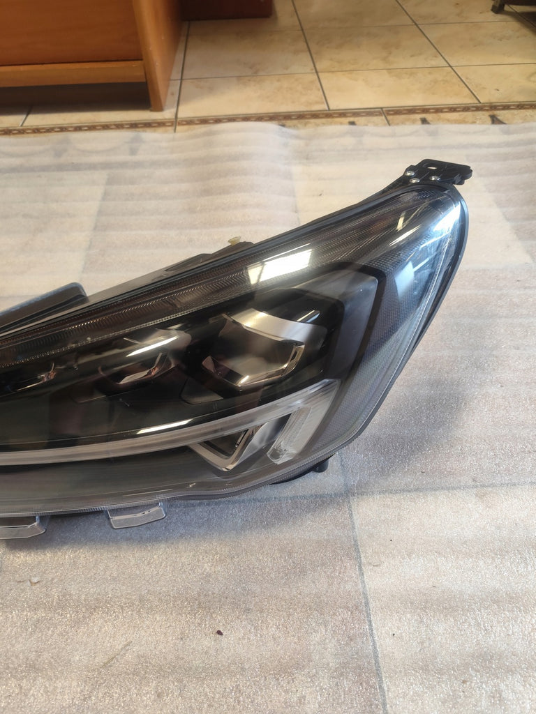 Frontscheinwerfer Ford Focus MX7B-13E015-ED Links Scheinwerfer Headlight SCH3966197237mh