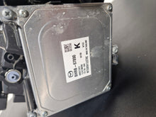 Load image into Gallery viewer, Frontscheinwerfer Mazda 3 Bp Rechts Scheinwerfer Headlight SCH8193310093ev