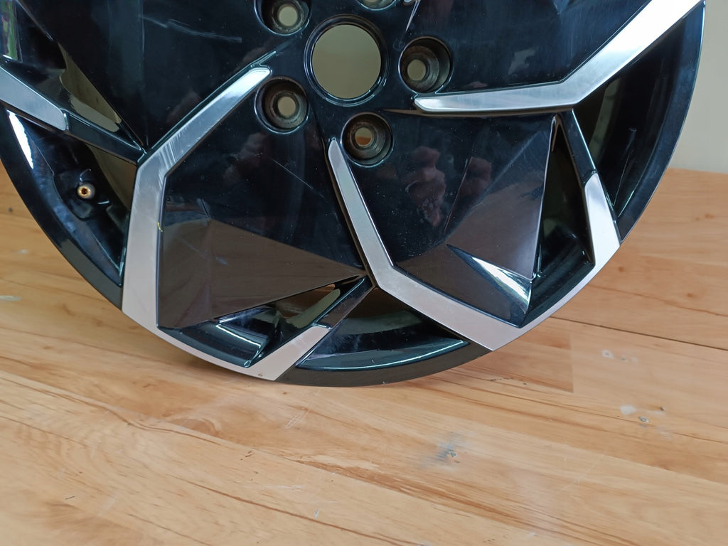 1x Alufelge 19 Zoll 7.5" 5x114.3 49 5ET 52910-GI110 Hyundai Rim Wheel