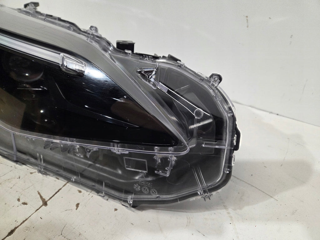 Frontscheinwerfer Toyota Yaris Cross LED Rechts Scheinwerfer Headlight SCH2406379248wh